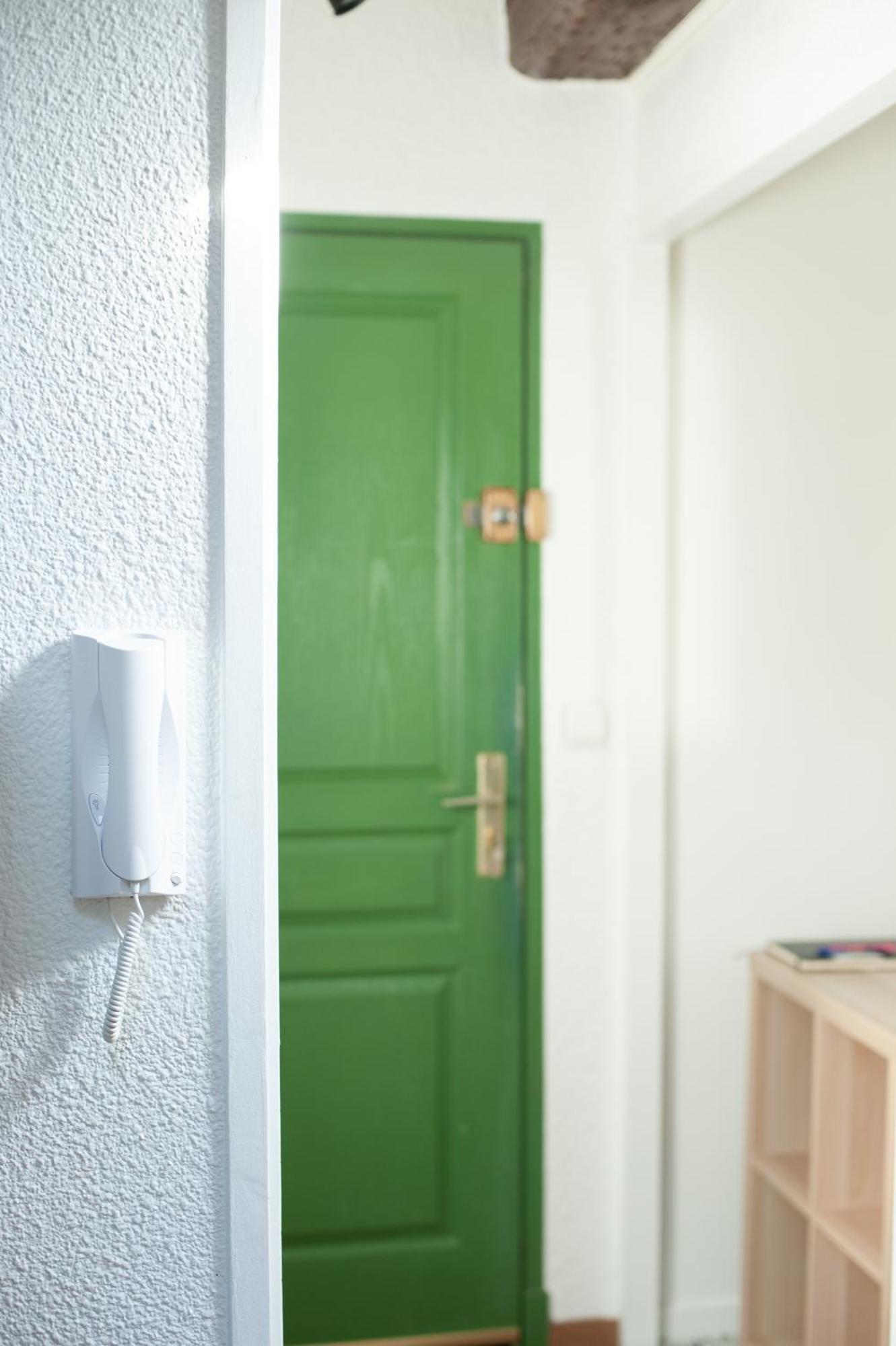 Appartement Chaleureux Au Pied De La Cite Avec Parking Carcassonne Buitenkant foto