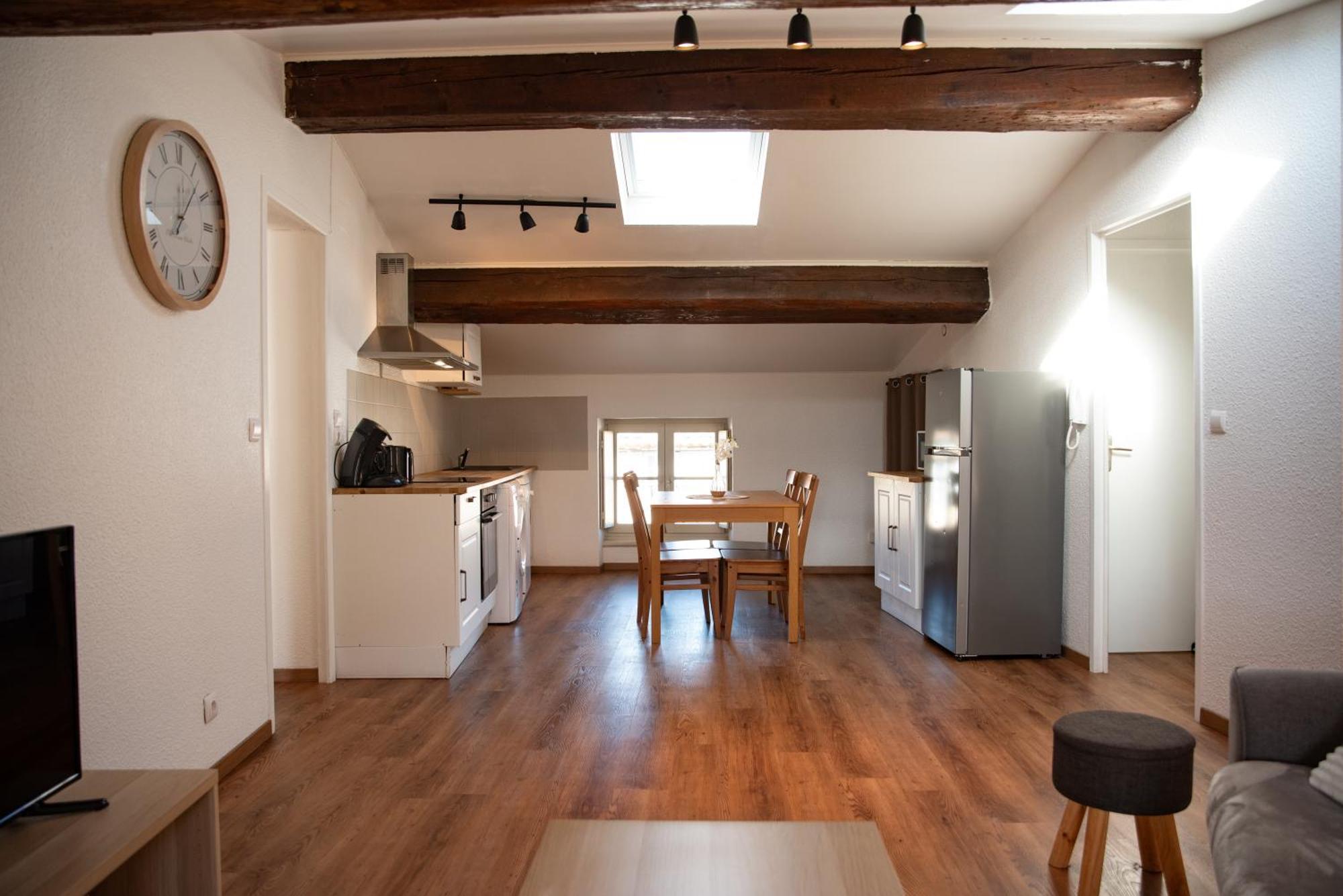 Appartement Chaleureux Au Pied De La Cite Avec Parking Carcassonne Buitenkant foto