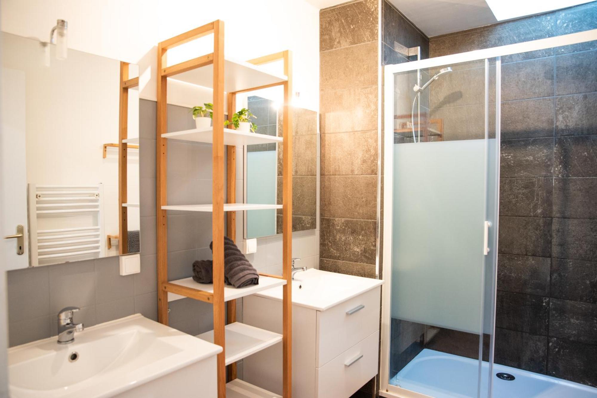 Appartement Chaleureux Au Pied De La Cite Avec Parking Carcassonne Buitenkant foto